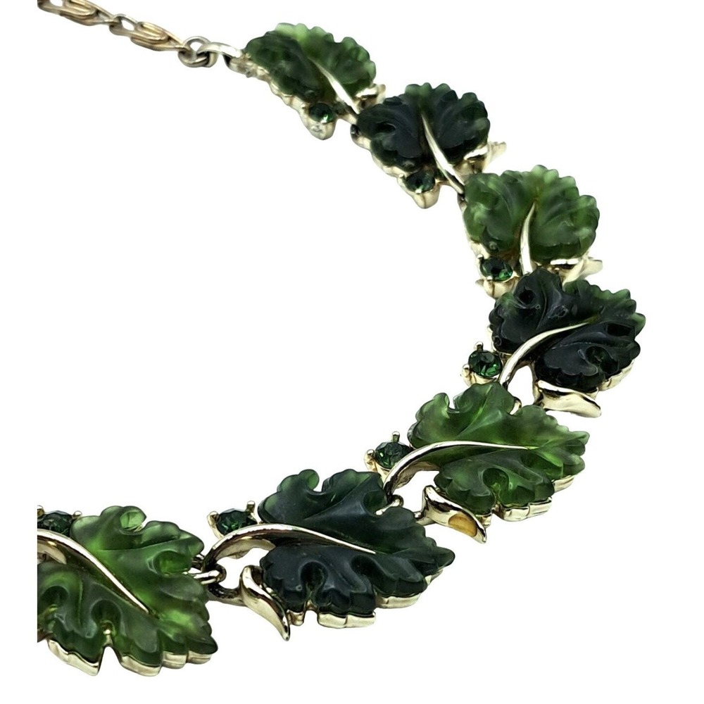 Vintage Lisner Rhinestone Lucite Necklace Green Molded Leaves Jewelry - Picture 3 of 9